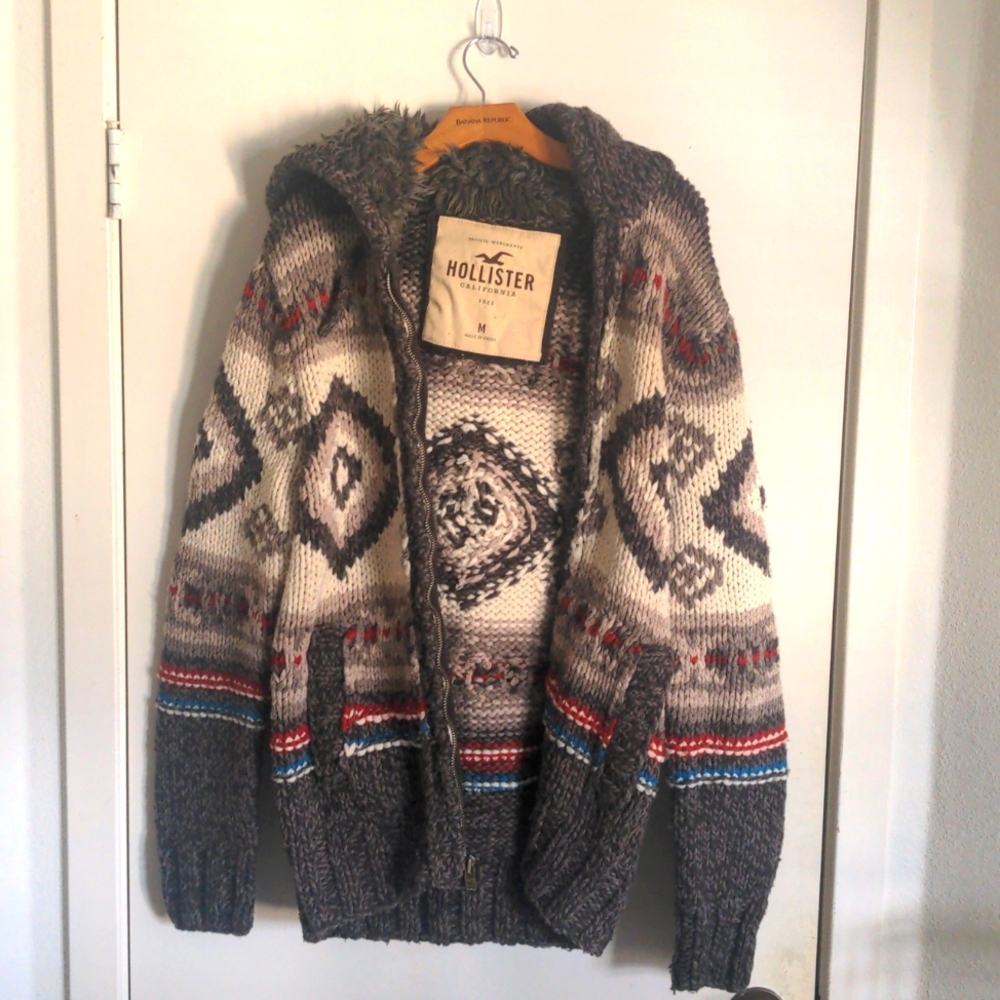Hollister Men's Yarn Zip Up with Lined Faux Fur Hoodie US Medium